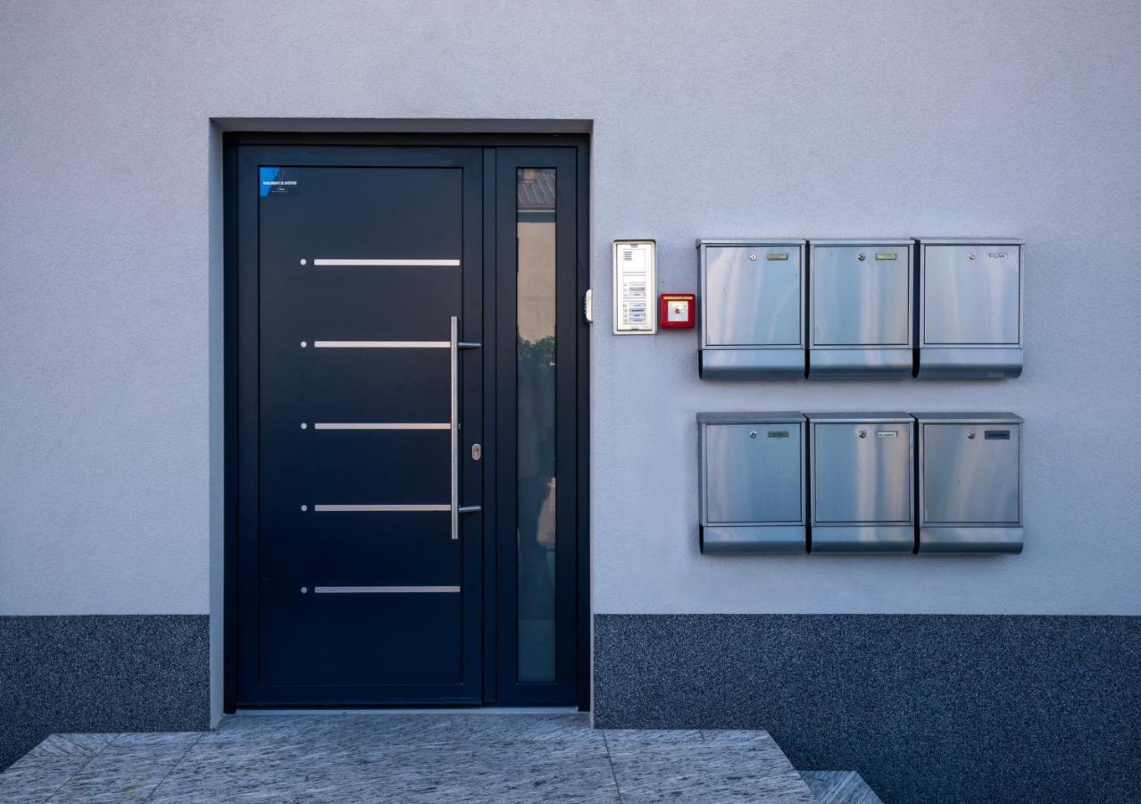 Rijeka Relax Apartment With Parking Exterior photo