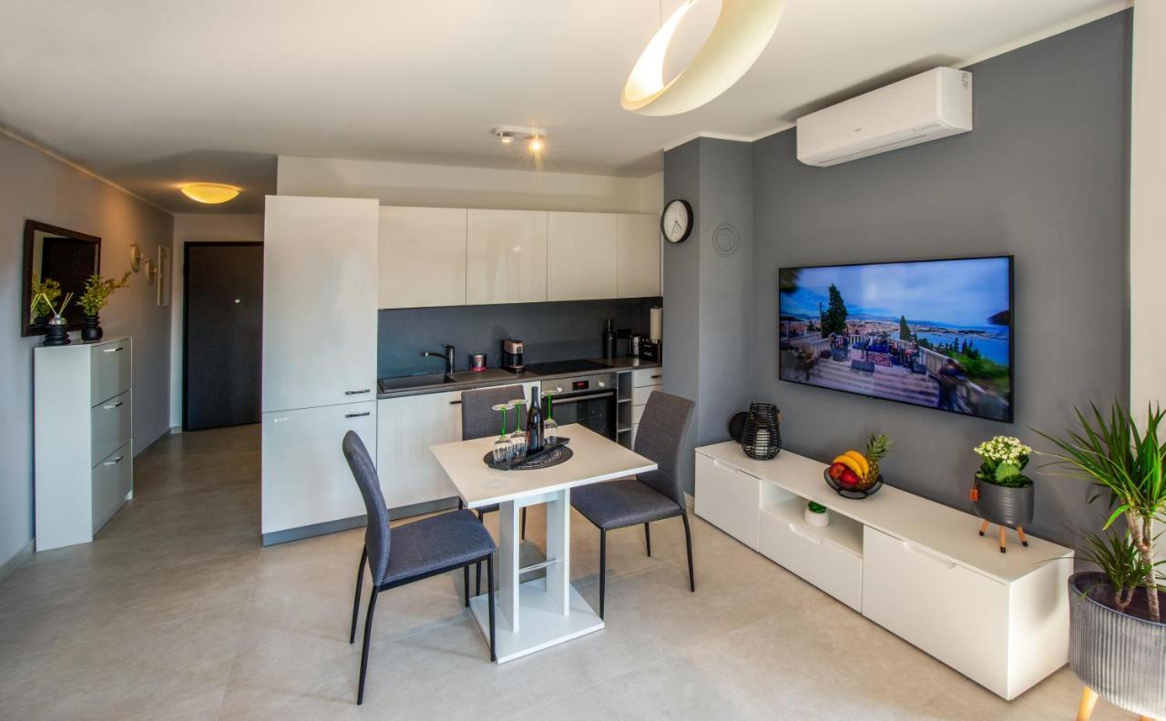 Rijeka Relax Apartment With Parking Exterior photo