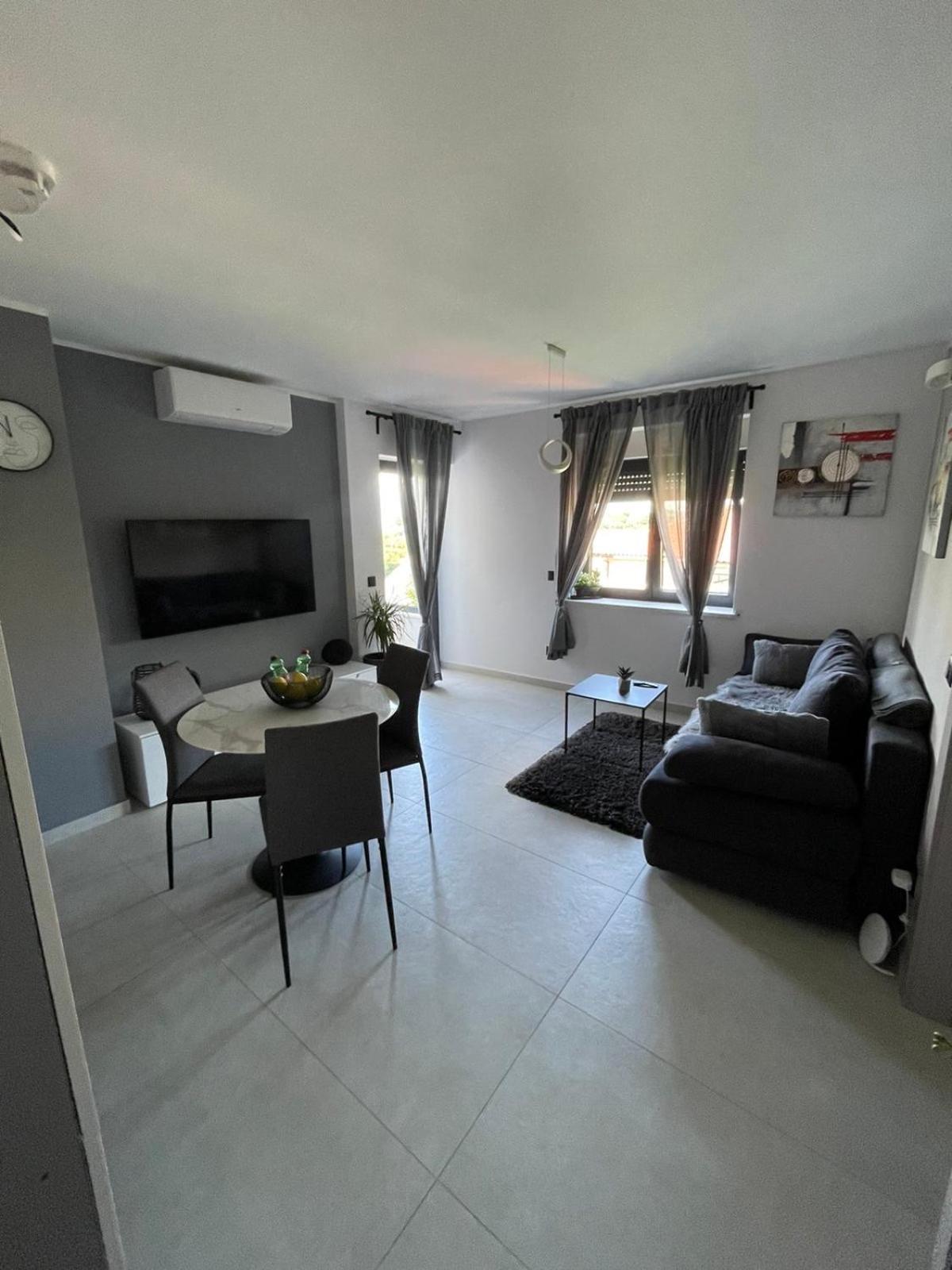 Rijeka Relax Apartment With Parking Exterior photo