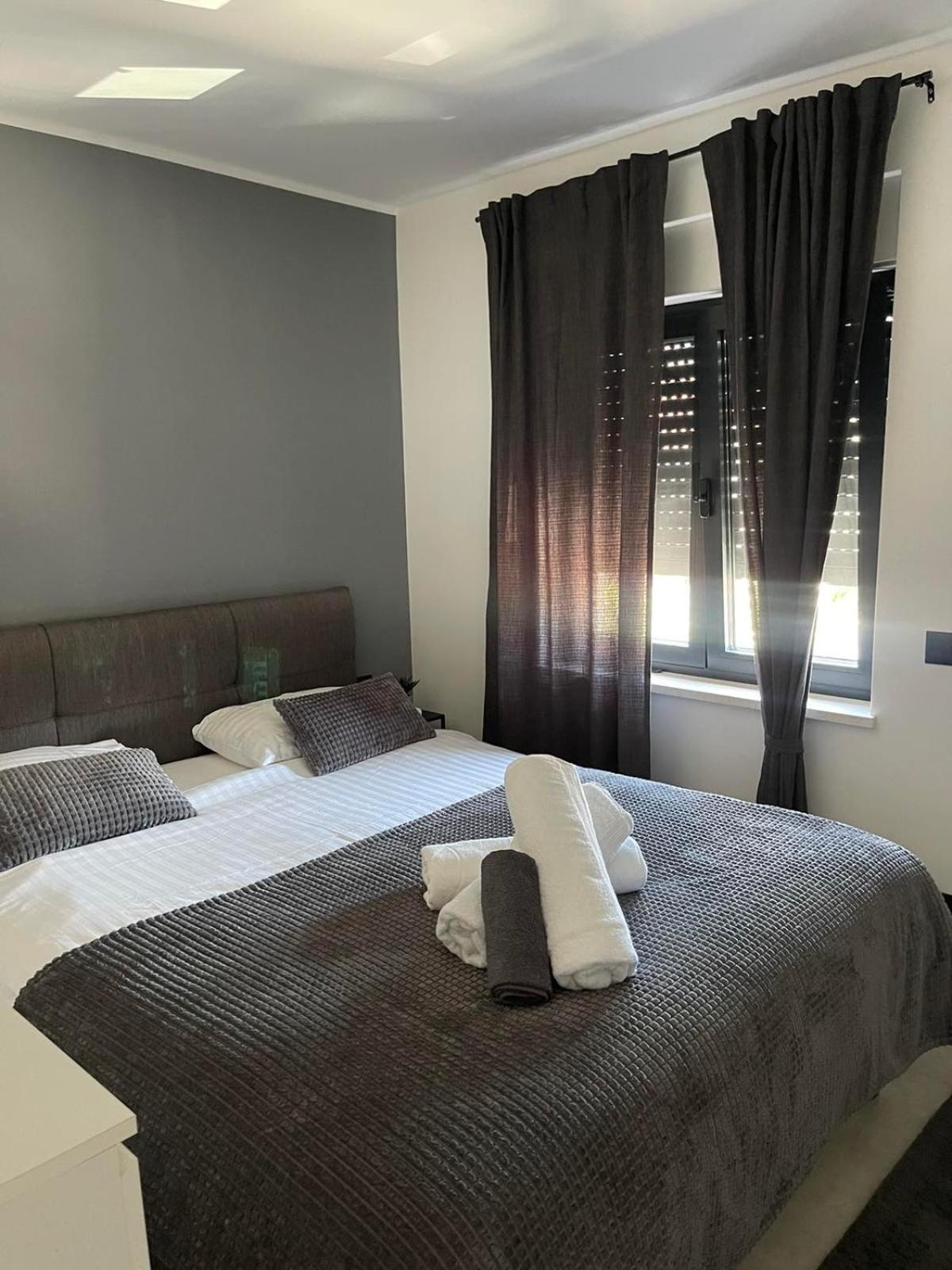 Rijeka Relax Apartment With Parking Exterior photo